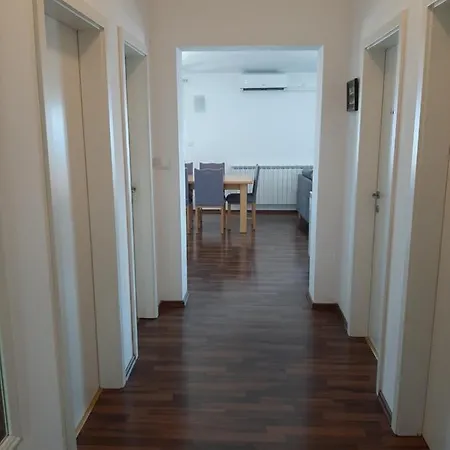 Apartment Ministar I Grofica Dugi Rat